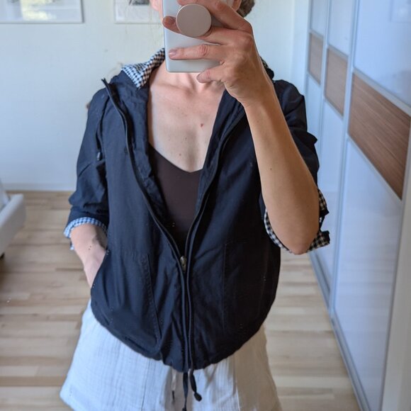 FRED PERRY Lightweight Jacket - Picture 3 of 5